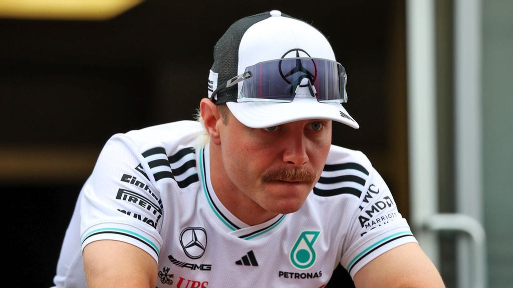 Valtteri Bottakselle F1-kisojen seuraaminen sivusta on ollut päivä päivältä kivuliaampaa.