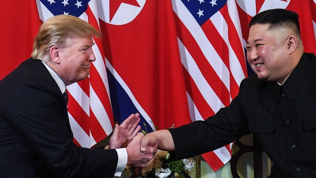 Näin onnellisissa merkeissä Kim Jong-un tapasi Trumpin 2019, kun Trump oli ensimmäisellä presidenttikaudellaan.