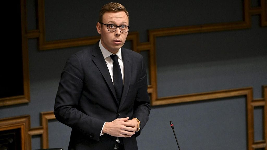 Työllisyysluvut ovat edelleen huonot ja huolestuttavat, mutta me pääsemme tästä läpi, sanoo työministeri Matias Marttinen (kok.) .