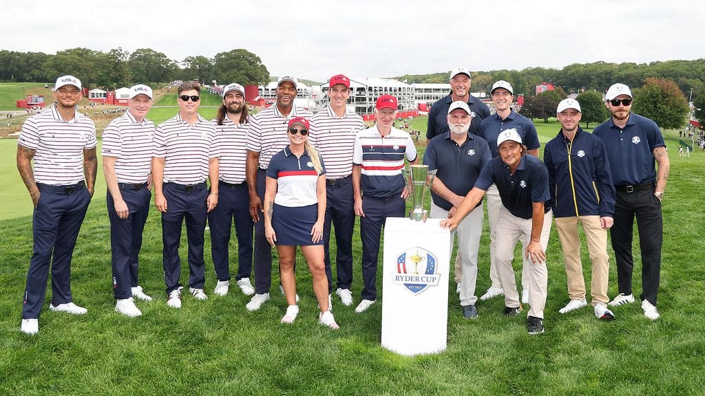 Ryder Cupin julkkiskisaan osallistuneet pelaajat.