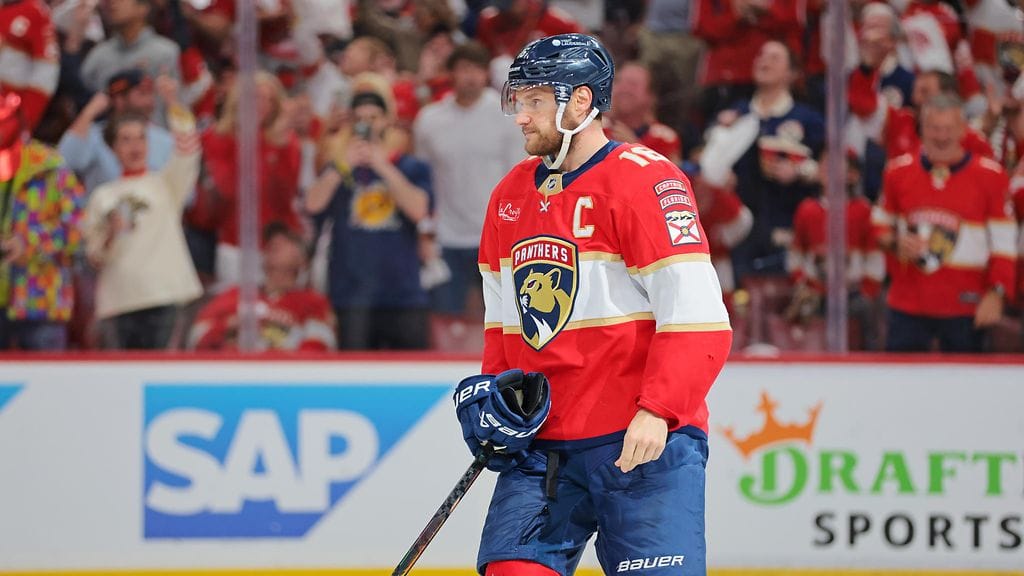 Jääkö Aleksander Barkovilta koko kausi väliin?