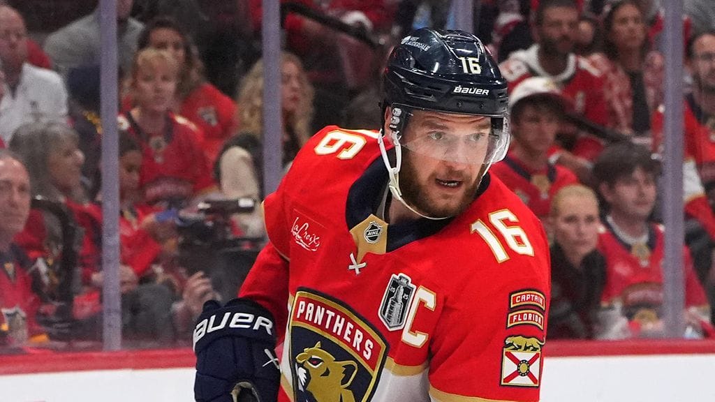 Aleksander Barkov on leikattu. Floridan kapteenia odottaa nyt peräti 7-9 kuukauden sairausloma.