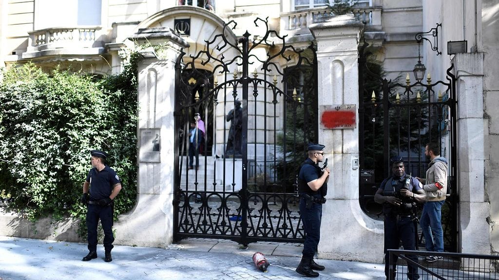 Iranin suurlähetystö Ranskassa muutama vuosi sitten.