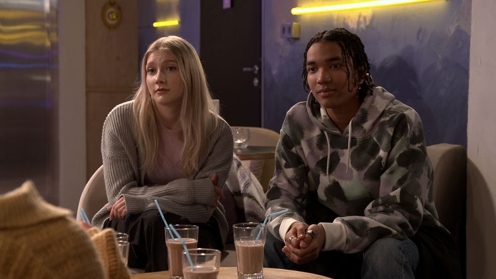 4824 04 laila olli - Copy