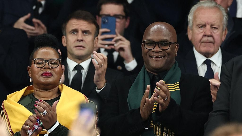 Nathi Mthethwa osallistui Ranskan presidentin Emmanuel Macronin kanssa Ranskan vuoden 2023 rugbyn MM-finaaliin, jossa kohtasivat Uusi-Seelanti ja Etelä-Afrikka. Mukana oli myös Mthethwan puoliso Philisiwe Buthelezi.