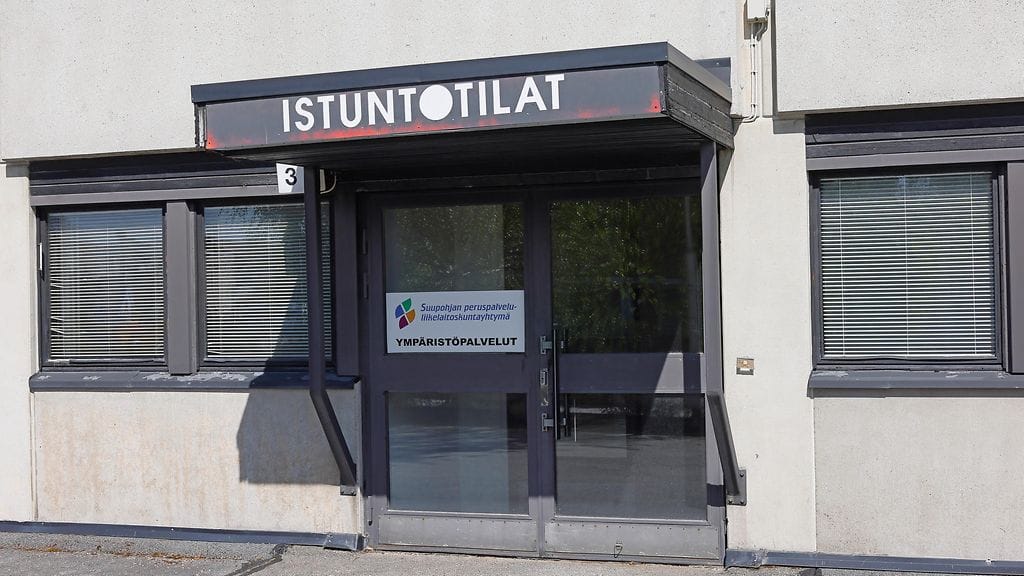 Kuvassa Etelä-Pohjanmaan käräjäoikeuden talo Kauhajoella.