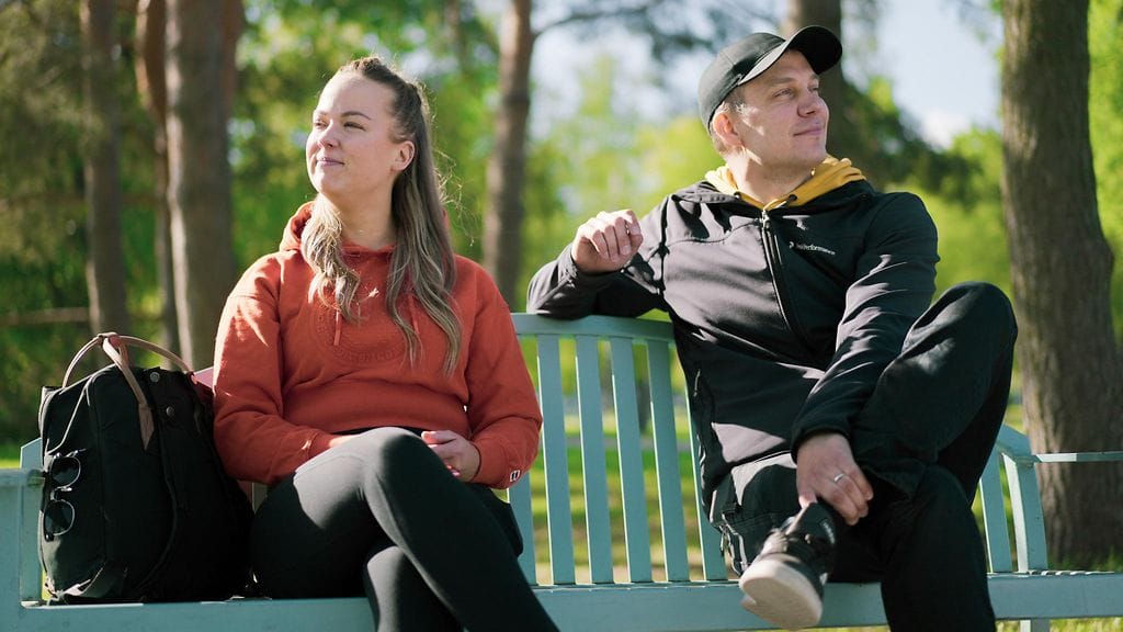 ensitreffit alttarilla julia ja arttu