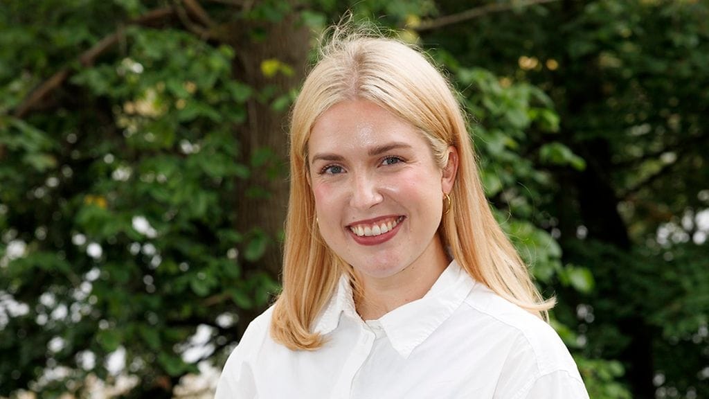 Thelma Siberg esittää Amandaa Kämppikset-sarjassa.