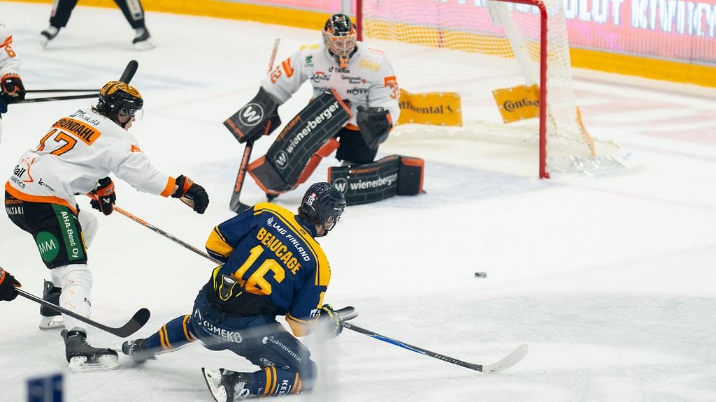 Lukon ja KooKoon ottelussa ei olla maaleilla herkuteltu.