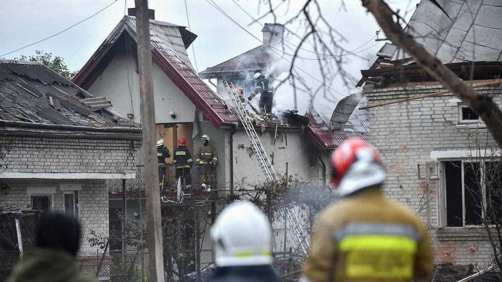 Venäjän iskun aiheuttamia tihoja Lvivin alueella Ukrainassa 5.10.2025