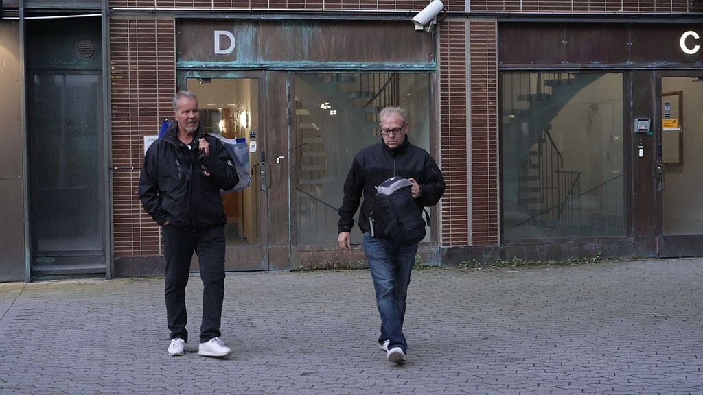 0610-Asianytimessä.doc: Yökiitäjät