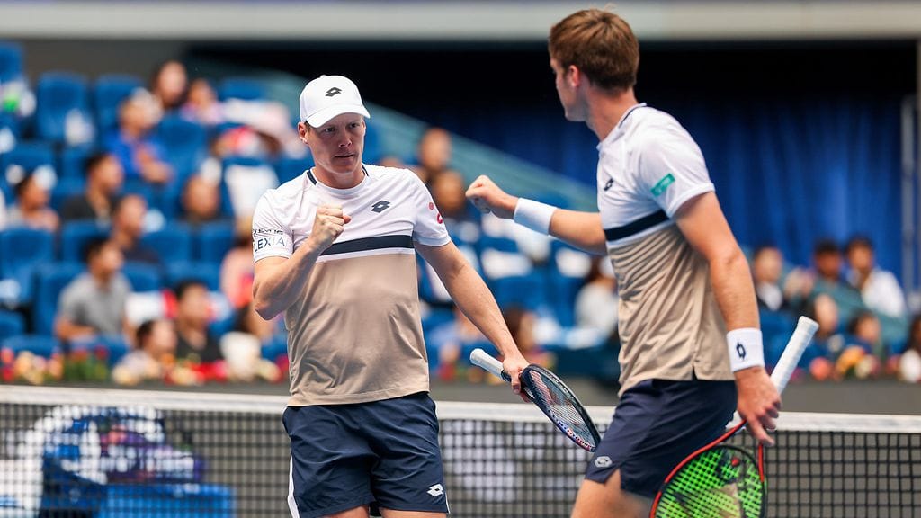 Harri Heliövaara ja Henry Patten jatkavat turnaustaan Shanghaissa.