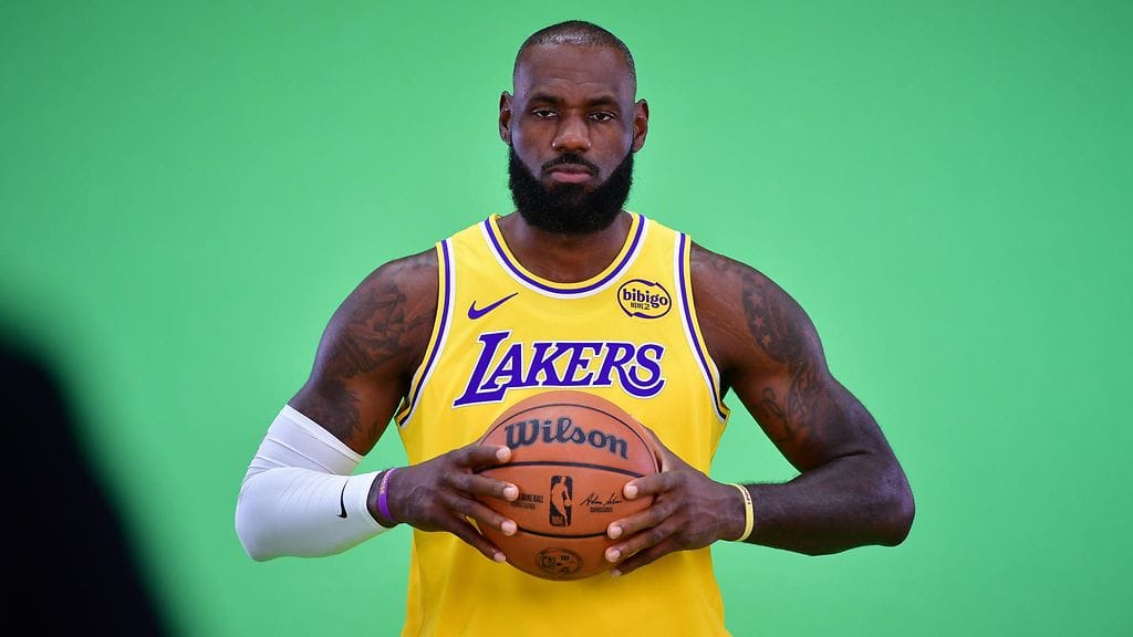 LeBron James, 40, julkaisi vihjailevan päivityksen sosiaalisessa mediassa.