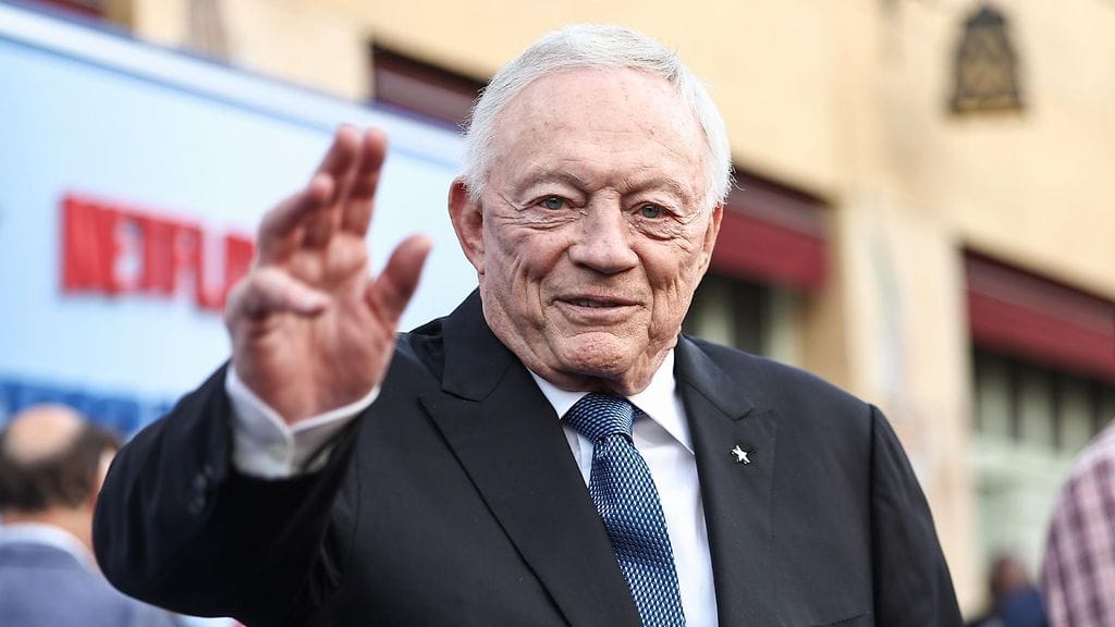 Dallas Cowboysin omistaja Jerry Jones sai mojovat sakot.
