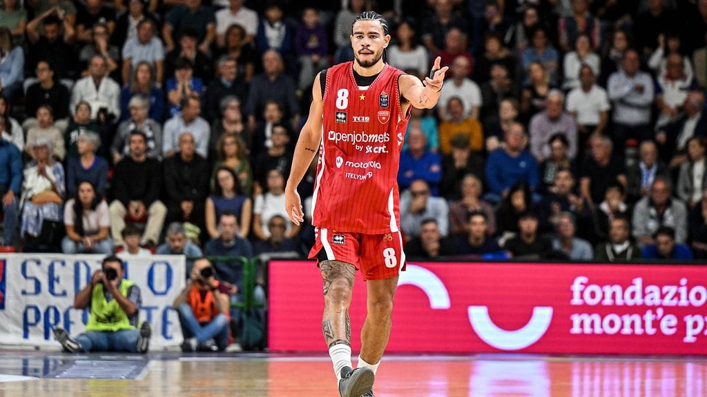 Olivier Nkamhoua debytoi vakuuttavalla tavalla Varese-paidassa.