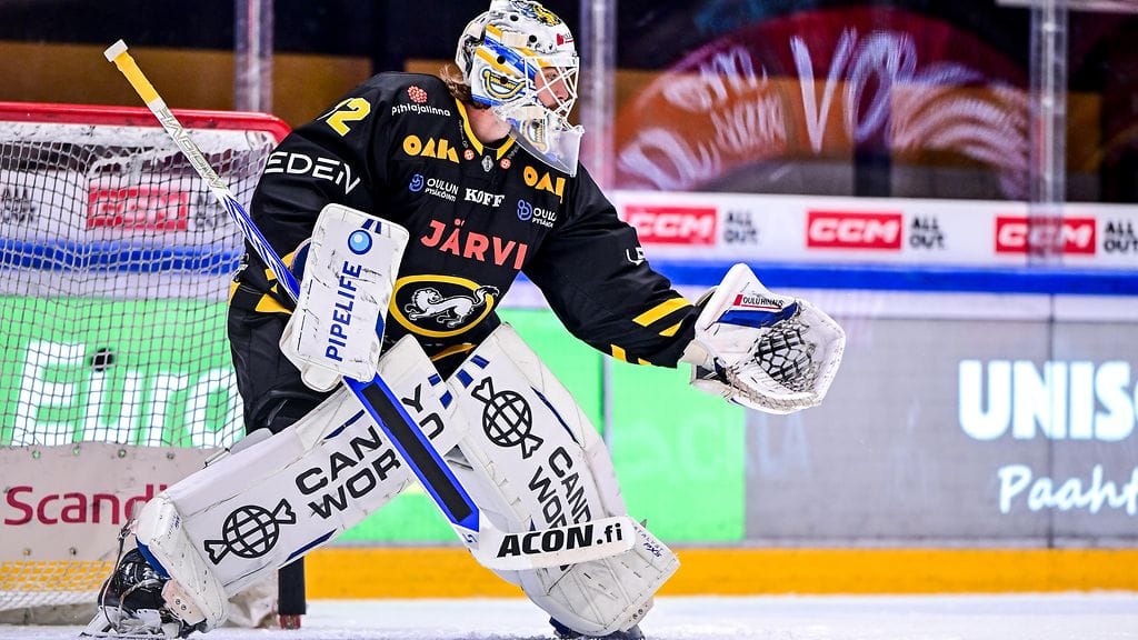 Felix Sandström voitti kymmenestä Kärpissä pelaamastaan ottelusta vain kolme.
