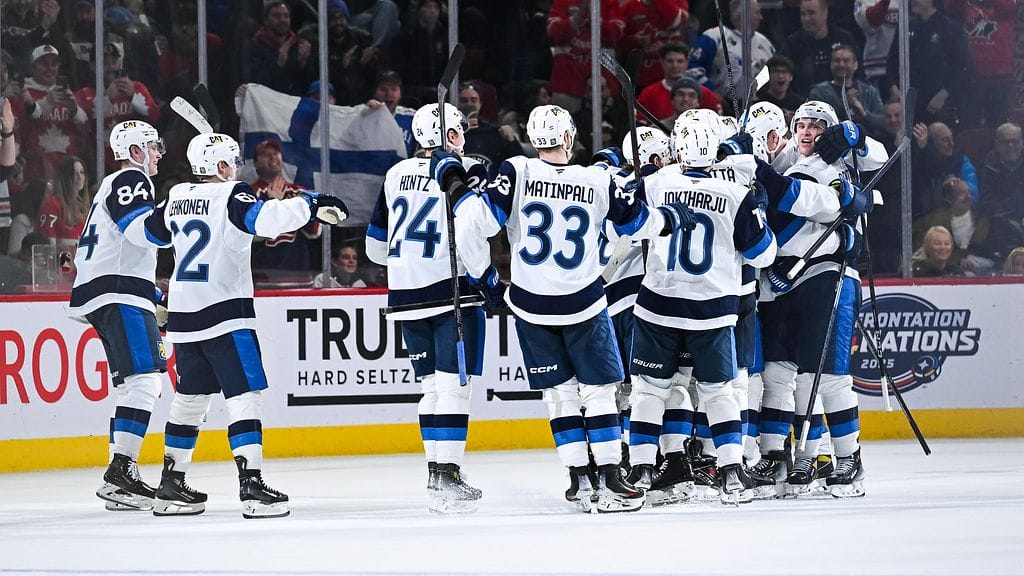 Leijonat kiekkoili alkuvuodesta NHL-pelaajin käydyssä 4 Nations -maajoukkueturnauksissa.