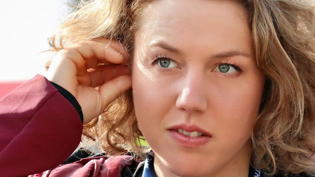 Laura Dahlmeier toimi viimeisinä vuosinaan ampumahiihtoasiantuntijana.