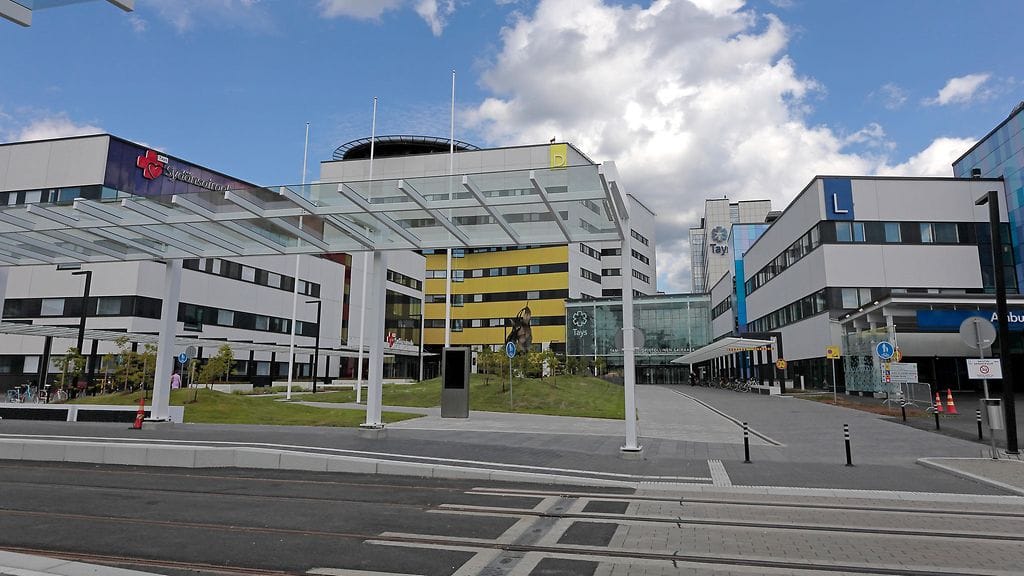Pirkanmaan hyvinvointialueen sairaalapalveluita uhkaavat irtisanomiset. Kuvituskuvassa Tampereen yliopistollinen sairaala.