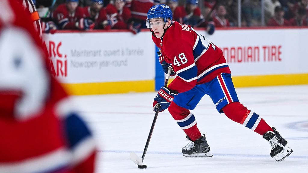 Lane Hutson, 21, teki kahdeksan vuoden mittaisen jatkosopimuksen Montreal Canadiensin kanssa.