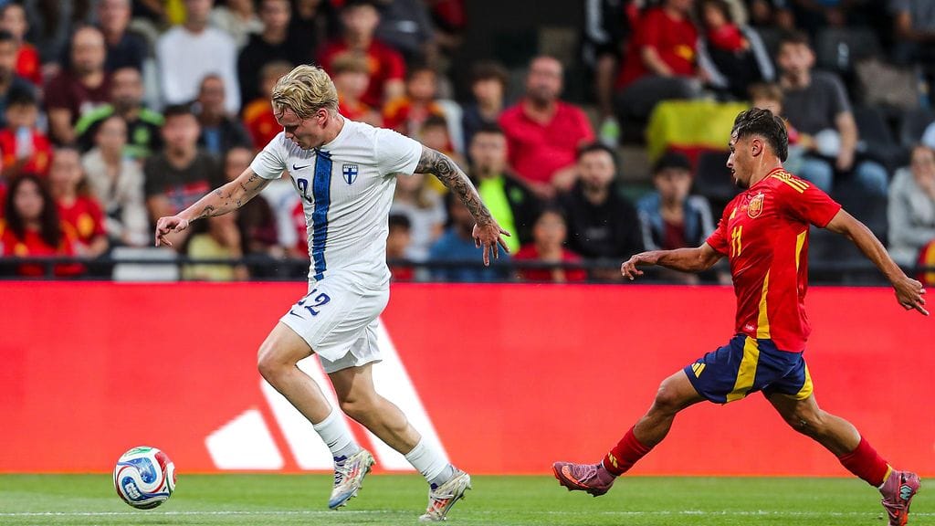 Miska Ylitolva oli järjestelemässä Pikkuhuuhkajien johtomaalia Espanjaa vastaan.