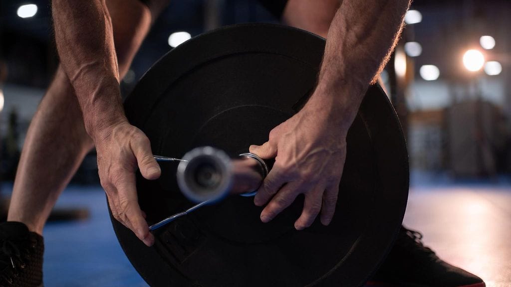 Treenaaminen ei katso ikää. Kuvituskuva.