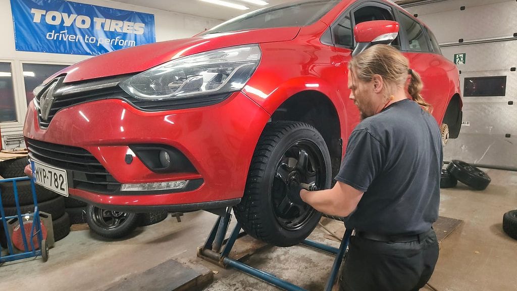 Teppo Vesalainen talvirenkaat kuva 2