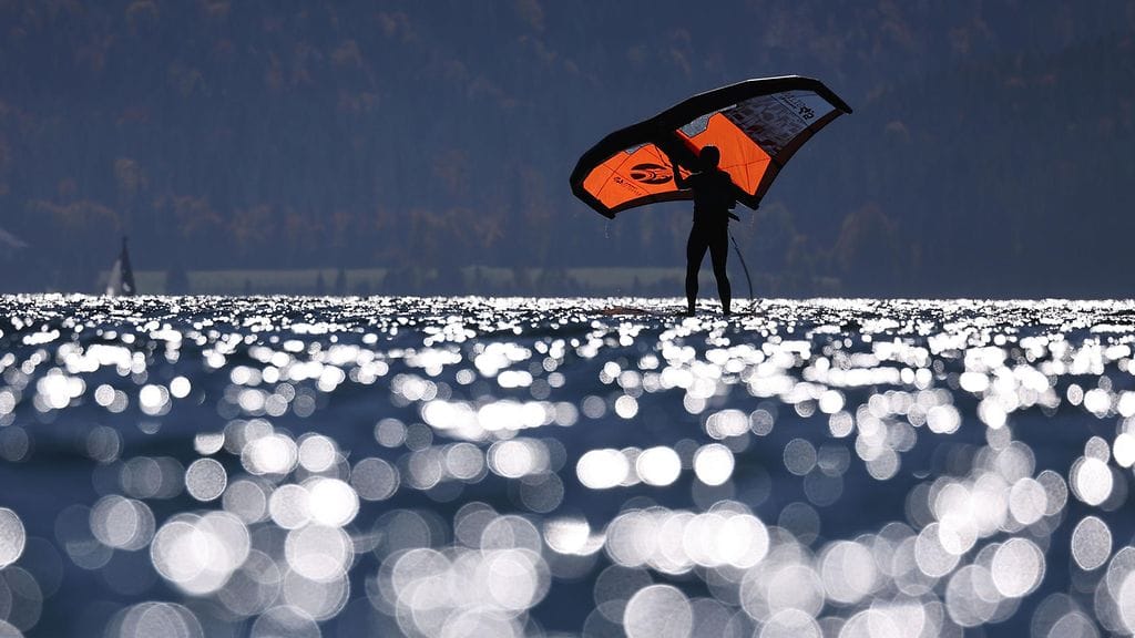 Aleksandra Blinikka purjelautailun maailmanmestariksi. (Kuvituskuva)