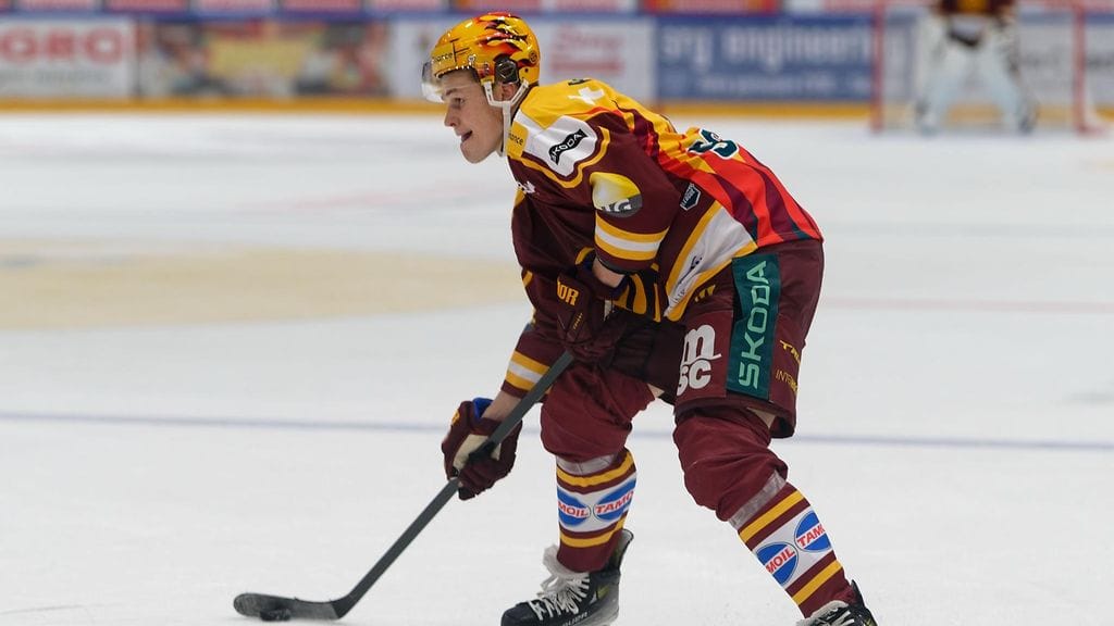 Jesse Puljujärvi pelaa huippukautta Sveitsissä.