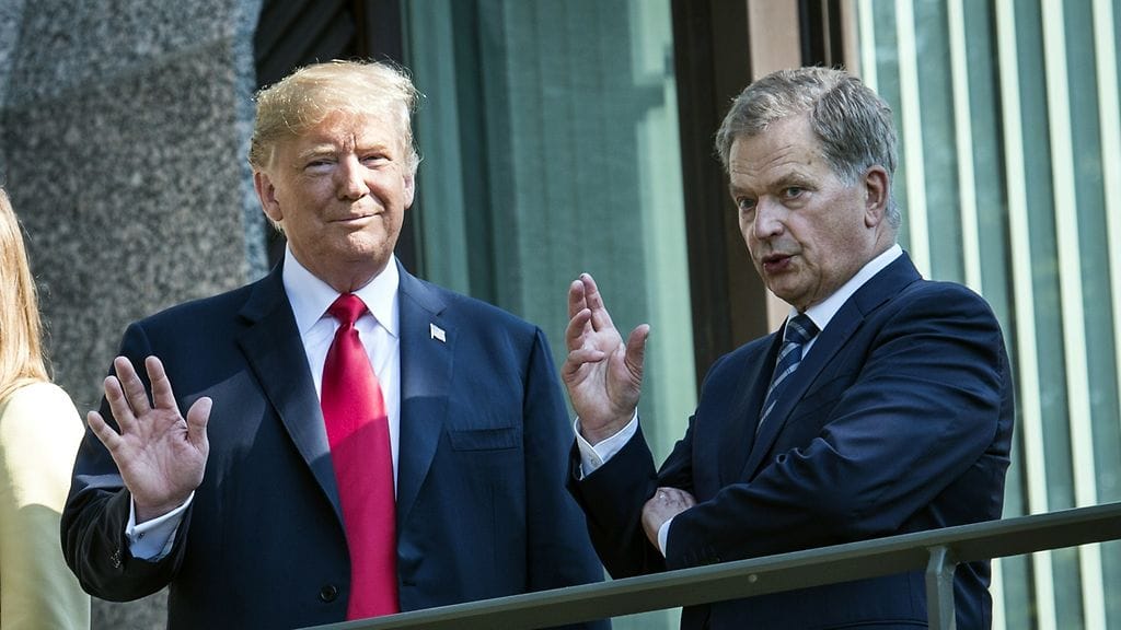 Presidentit Trump ja Niinistö Mäntyniemen parvekkeella heinäkuun 16. päivä 2018.