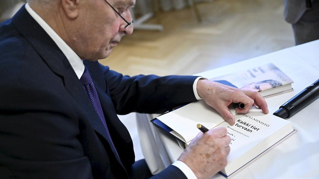 LK Niinistö pressi 22102025