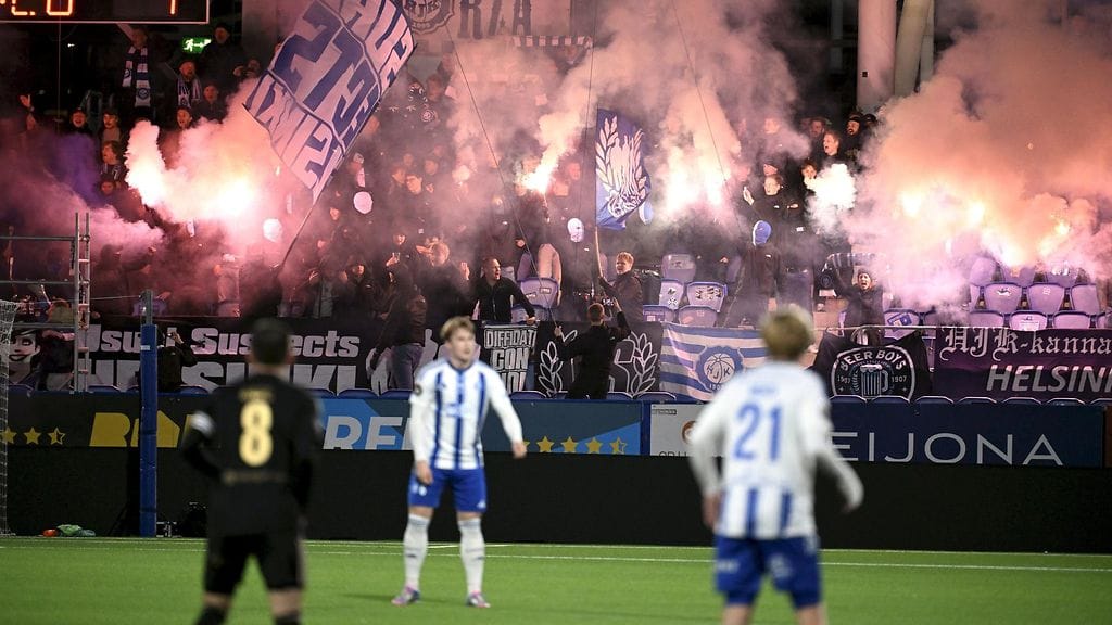 HJK:n näyttävä esitys Klubipäädyssä ei antanut kaivattua lisävauhtia SJK:n kaatamiseen.