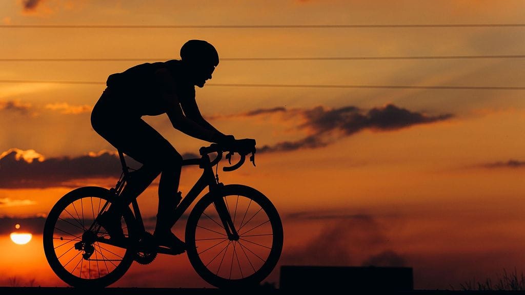 Ranskalaismies yritti Euraasian pyöräilyennätystä. Kuvituskuva.