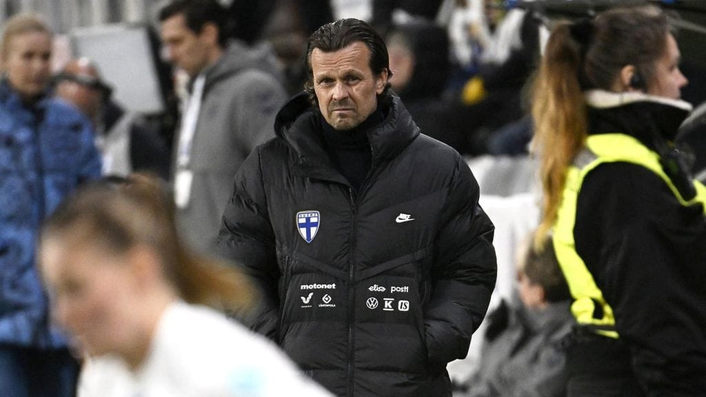 Helmareiden päävalmentaja Marko Saloranta.