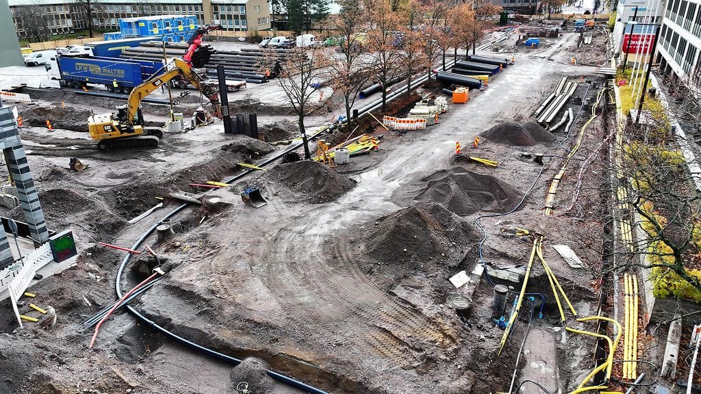 Ratikan rakennustyömaa Tikkurilan keskustassa Vantaalla 27. lokakuuta 2025.