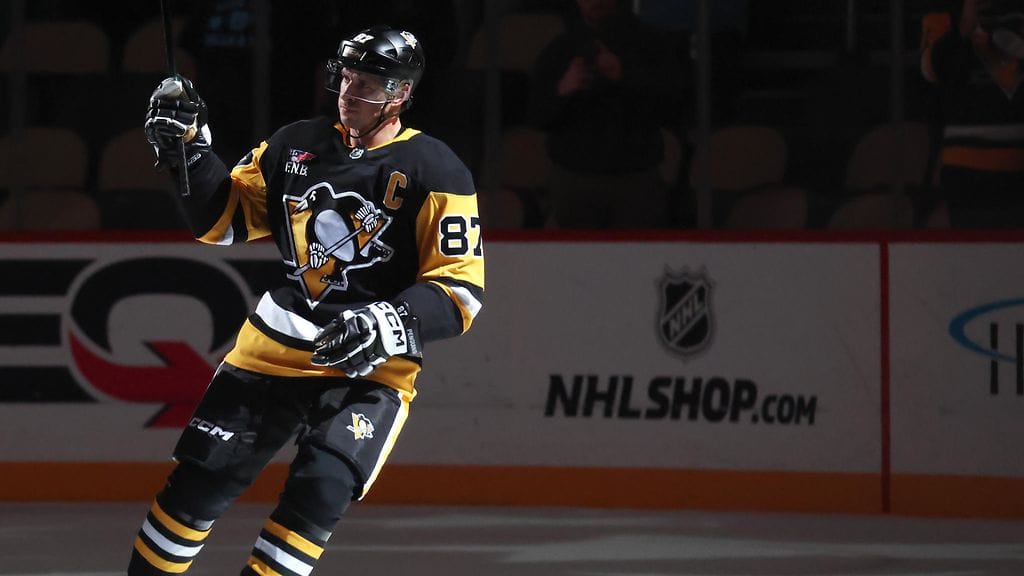 Sidney Crosby rikkoi 1 700 pisteen rajan, mutta tämä jäi St. Louis -ottelun aikana sattuneen tapaturman varjoon.