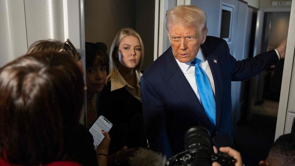 Presidentti Trump matkalla Japanista Etelä-Koreaan, jossa hän tapaa maan johdon lisäksi Kiinan presidentin Xi Jinpingin.