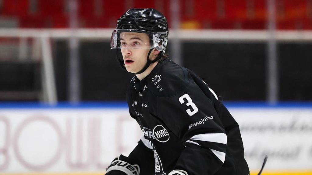 Rene Nummelin kuvattuna TPS:n ottelussa U20 SM-sarjassa.