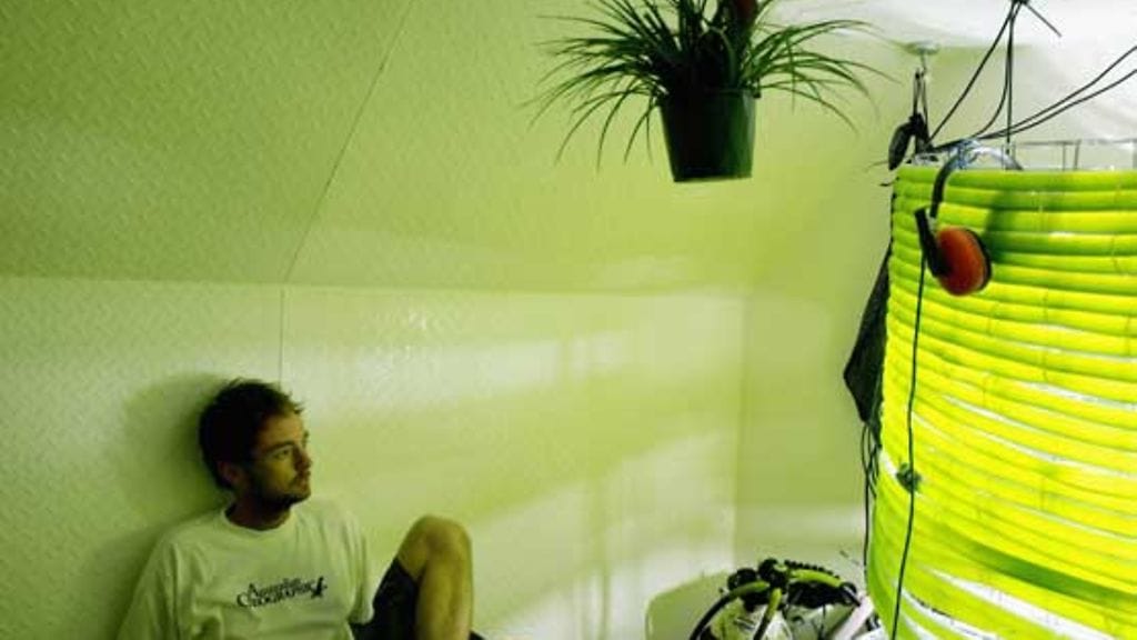 Lloyd Godson vietti kaksi viikkoa veden alla.