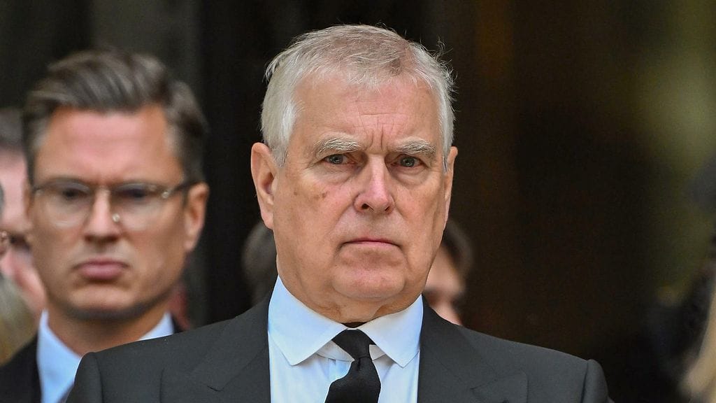 Kuningas Charles riisti Andrew Mountbatten Windsorin kaikista arvonimistään.