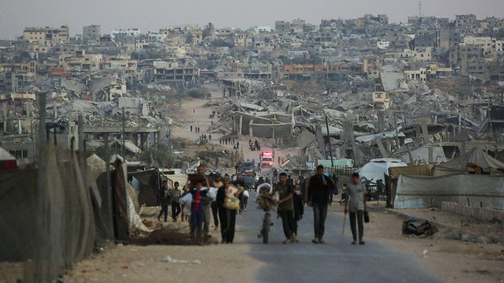 Palestiinalaisia Etelä-Gazan Khan Yunisissa 25. lokakuuta.