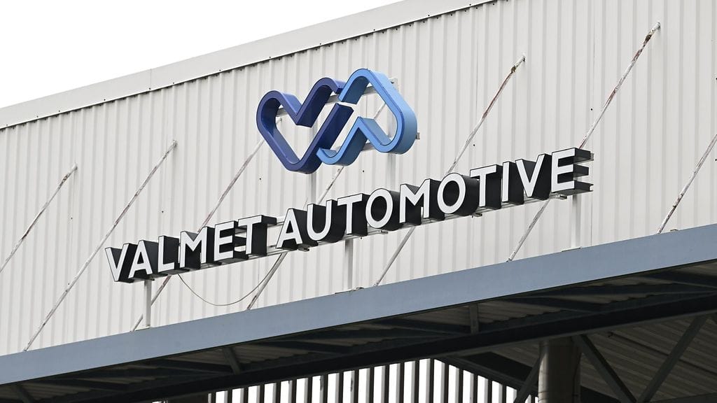 Valmet Automotive ja Patria ovat allekirjoittaneet aiesopimuksen panssaroitujen ajoneuvojen valmistuksesta ja testauksesta Valmet Automotiven Uudenkaupungin tuotantolaitoksessa.