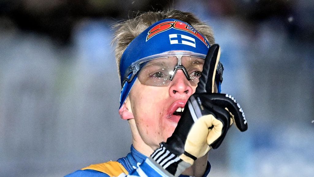 Iivo Niskanen oli lyönnissä.