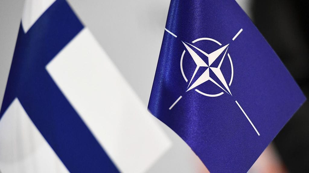 Työ on osa Baltic Sentry -operaatiota, jonka Nato aloitti tammikuussa muun muassa merenpohjan kaapelirikkojen vuoksi.