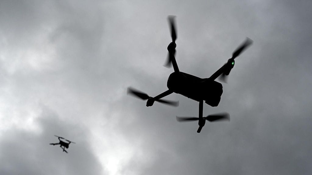 SBU: Ukraina iski Venäjän varjoalukseen Välimerellä – video näyttää räjähdyksiä kannella