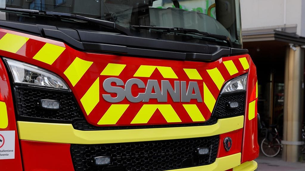 Kuvituskuva. Putkirikon vuoksi kadulla oli runsaasti vettä Turussa.