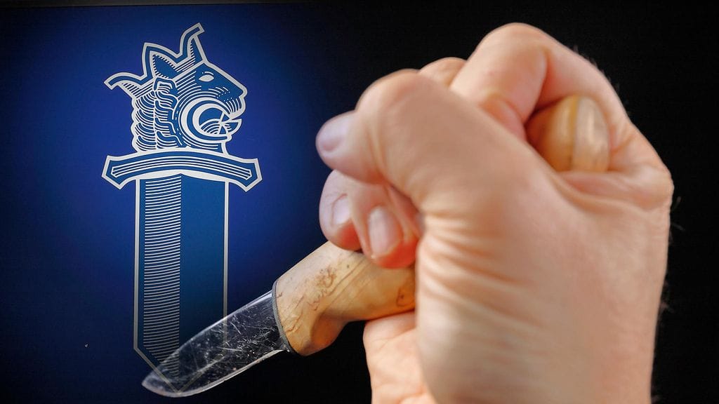 Puukotuksen uhria hoidetaan edelleen sairaalassa.Kuvitus.