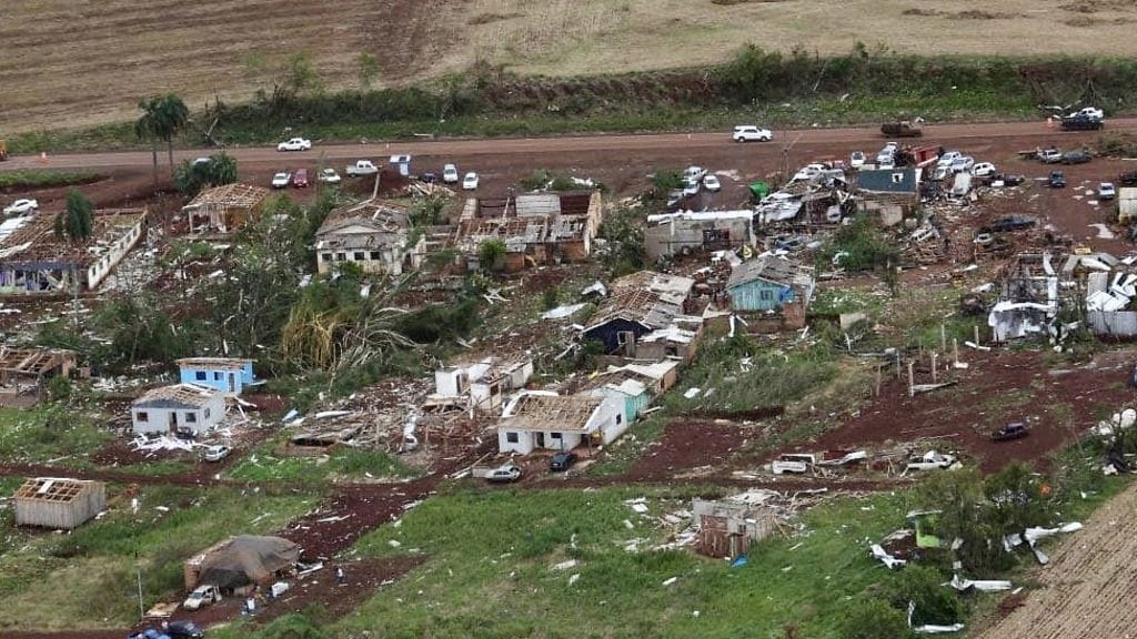 Ilmakuvat Brasiliasta: Kaupunki tuhoutui muutamassa minuutissa