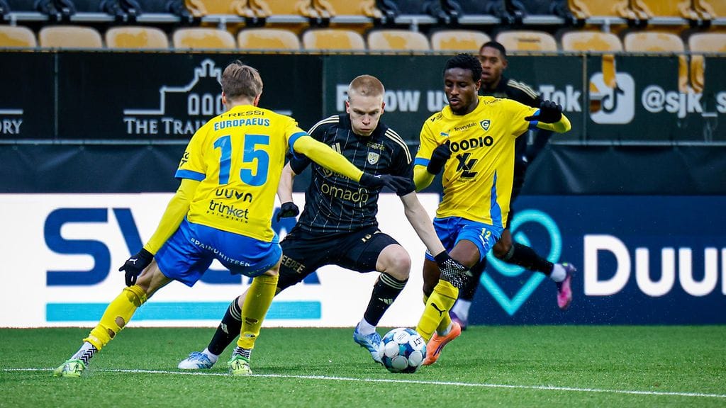 SJK:n Kasper Paananen voitti Veikkausliigan maalikuninkuuden.