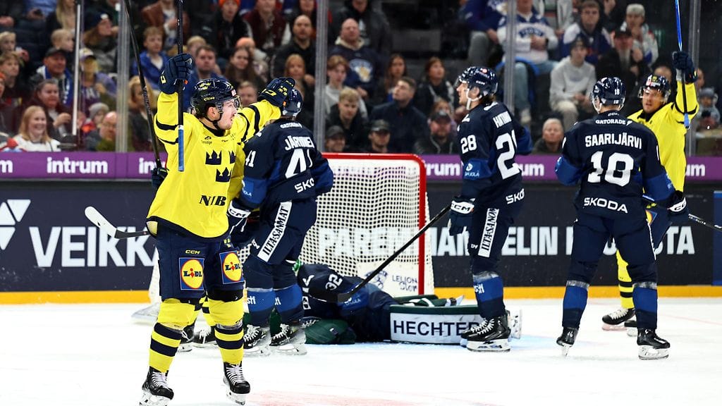 Jesper Fröden iski Ruotsin avausmaalin Leijonia vastaan.